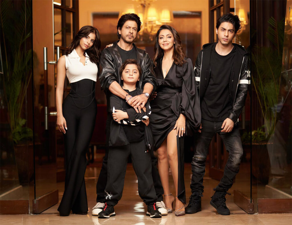 Shah Rukh Khan with Gauri Khan And Kids Aryan, Suhana, and AbRam