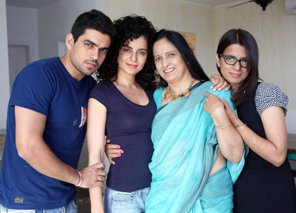 Kangna Ranaut with her mother Asha Ranaut, sister Rangoli Ranaut, and brother Akshit Ranaut